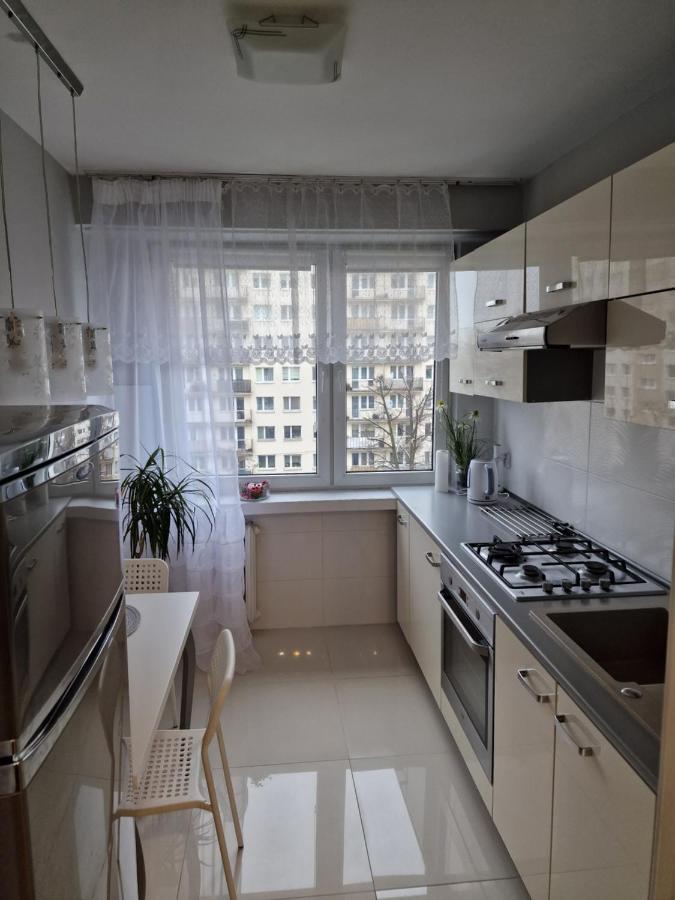 Apartament - 2 Pokoje W Lodzi - Blisko Atlas Arena, Zoo, Centrum, Piotrkowska Exterior photo